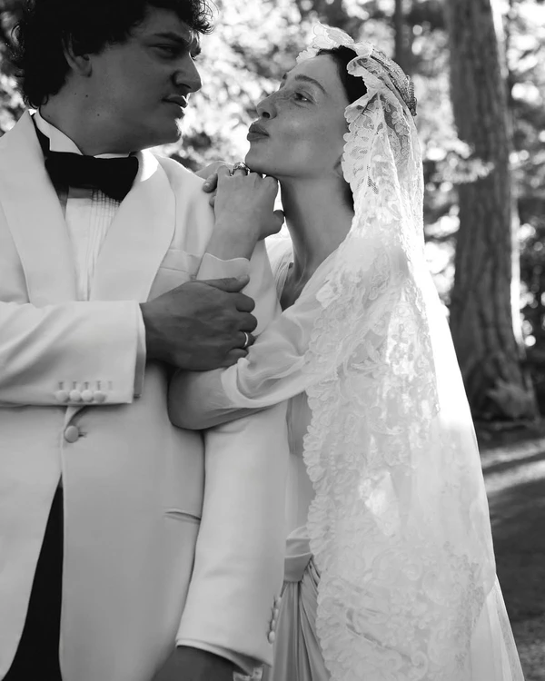 12 Must-See First Look Wedding Videos to Inspire Your Own Emotional Reveal — photo 2