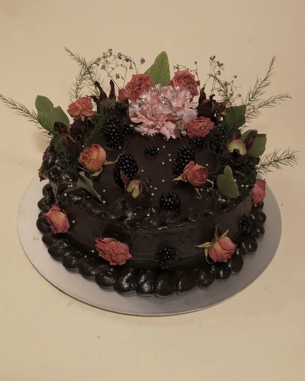40 Irresistible Chocolate Brown Wedding Cakes & Desserts