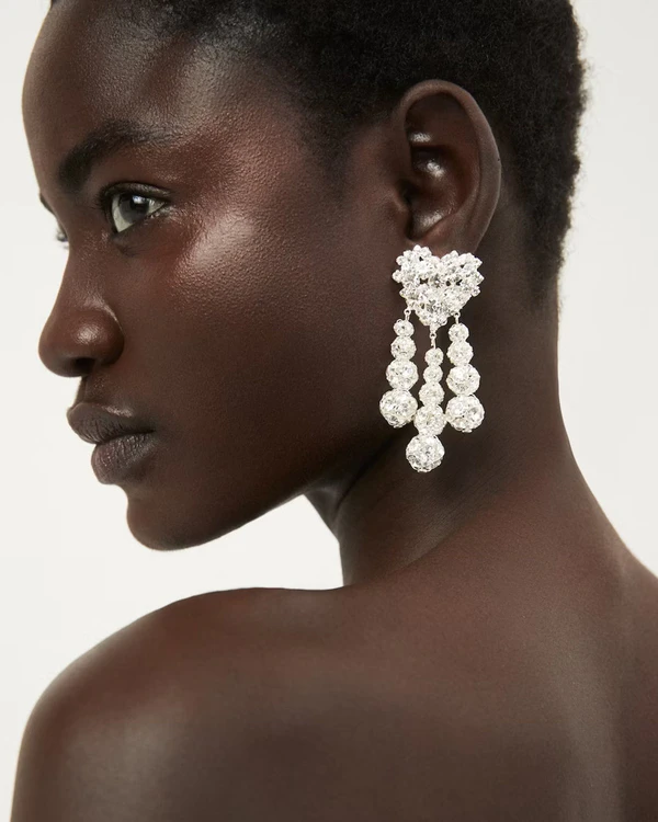 Accessory Inspiration for Your 2024 New Year's Eve Look