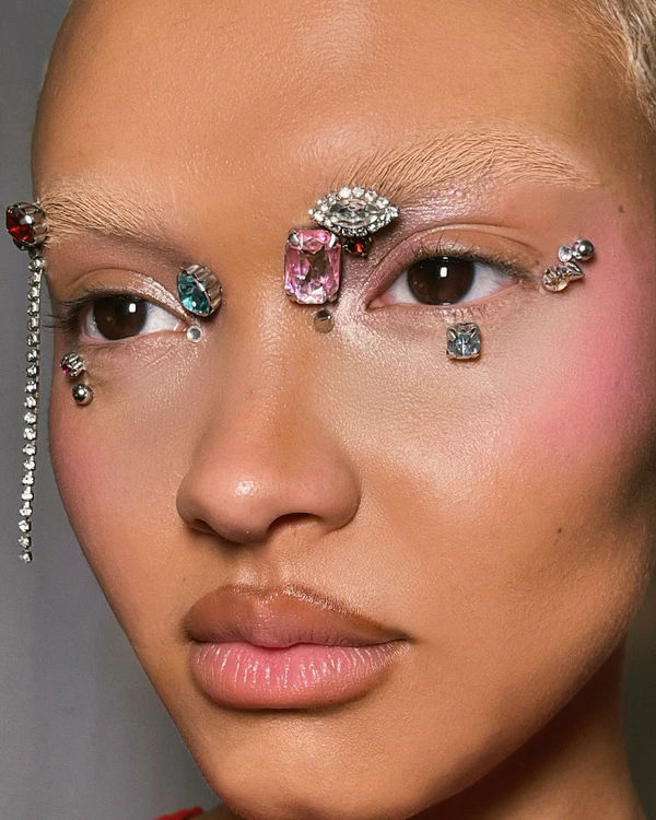 Blushing Pink Makeup Guide