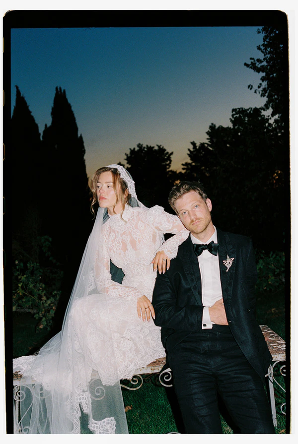 Want Your Wedding Published? The Truth About Magazine Exclusivity and Social Media Bans — photo 2