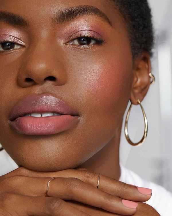 7 Iconic Nude Lipstics for a Bridal Look — photo 1