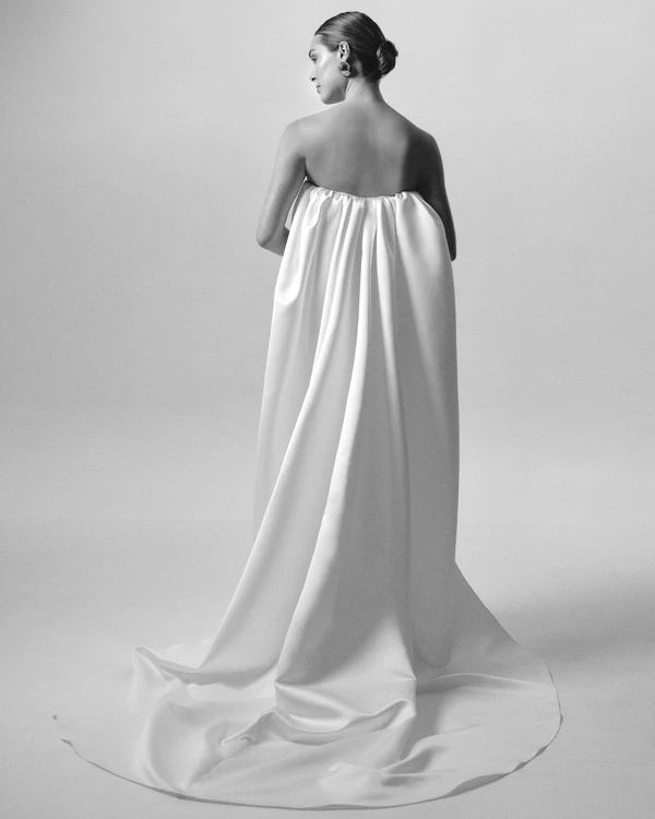 The Chicest Trends from the Spring '25 Bridal Collections