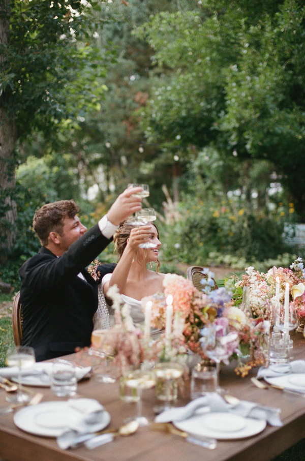 An Authentic Garden Wedding Editorial — photo 3