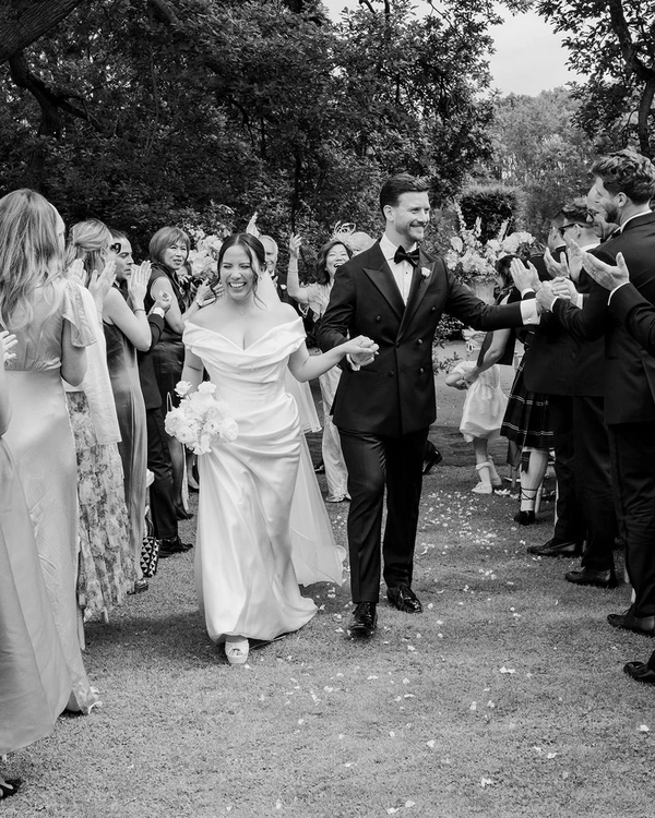 How to Nail Your Candid Wedding Photos?
