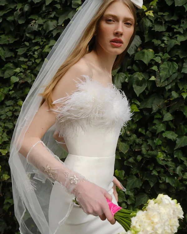 <a href="https://ilkyazozel.com/products/cynthia-in-temple-white">Ilkyaz Ozel</a>