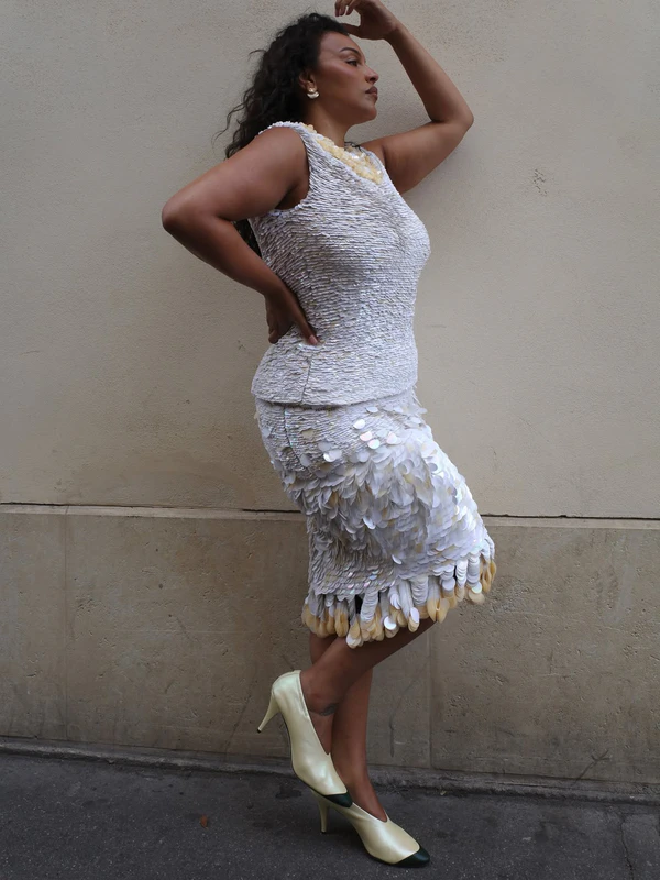 Content: <a href="https://www.instagram.com/p/DaljFQHnKks/?igsh=M3IwaHhwNjdkMzVk">Paloma Elsesser</a>