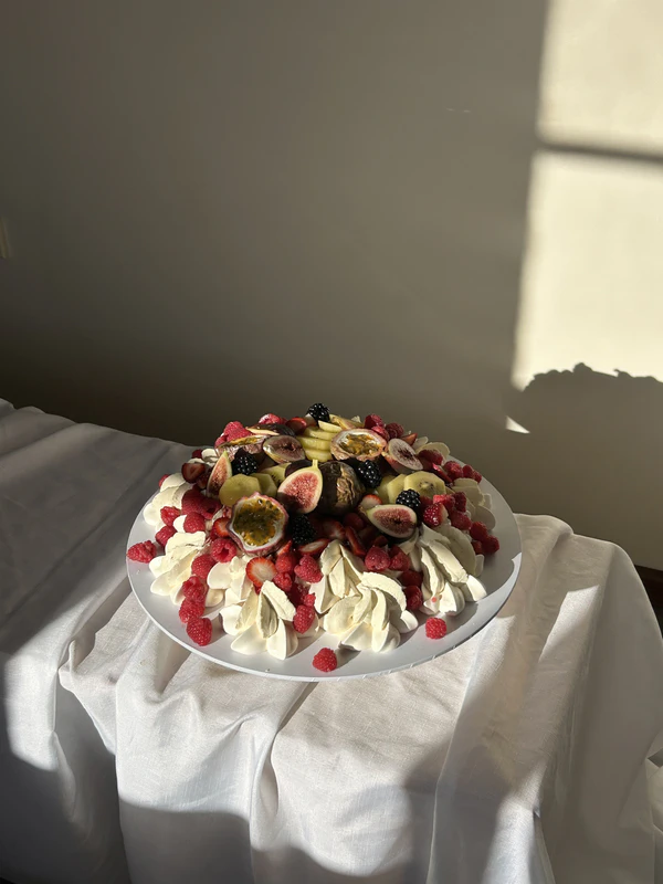 Kate Batter, wedding cakes & catering in Perth, Australia — portfolio photo 3