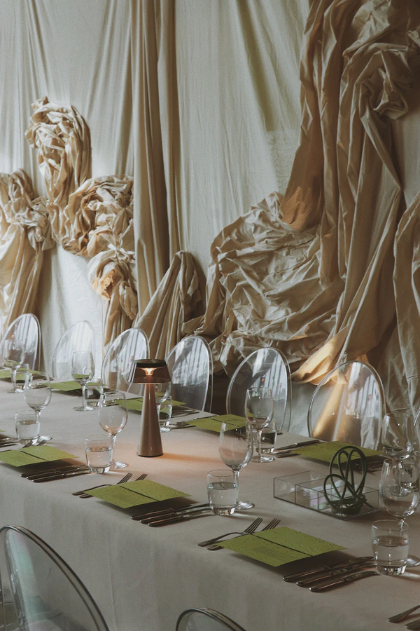 A Contemporary Chrome & Chartreuse Black-Tie Wedding Reimagines the Southern Highlands