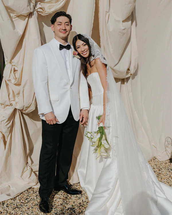 A Slim Aarons Inspired Wedding with Tropical Touches in the Byron Bay Hinterland