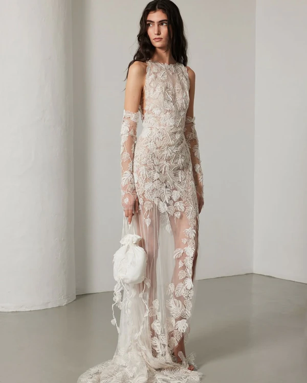 The Boho Revival: 40 Bohemian Wedding Dresses & Accessories for the Modern Bride