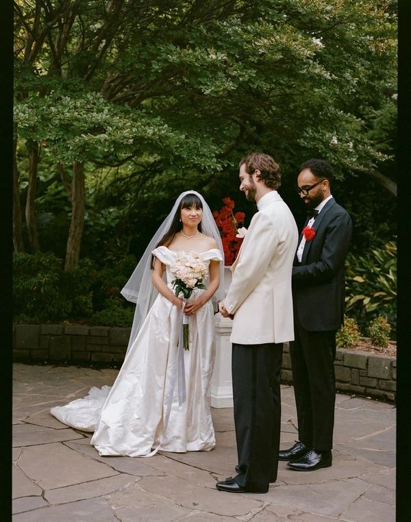 Inside a Daringly Colorful & Cool Wedding at a Melbourne Art Gallery