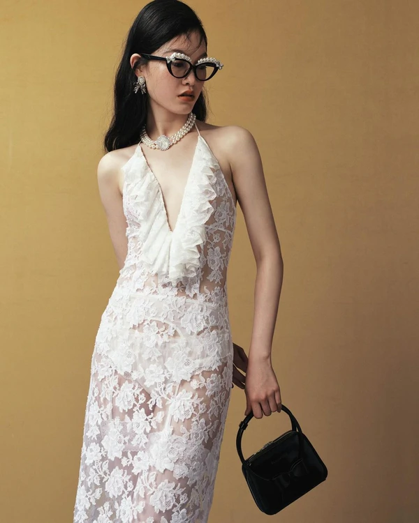 Trend: Naked Wedding Dresses