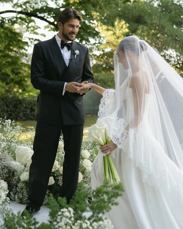 Influencer Angela Caloisi’s Tuscan Villa Wedding Was the Epitome of Cinematic Elegance
