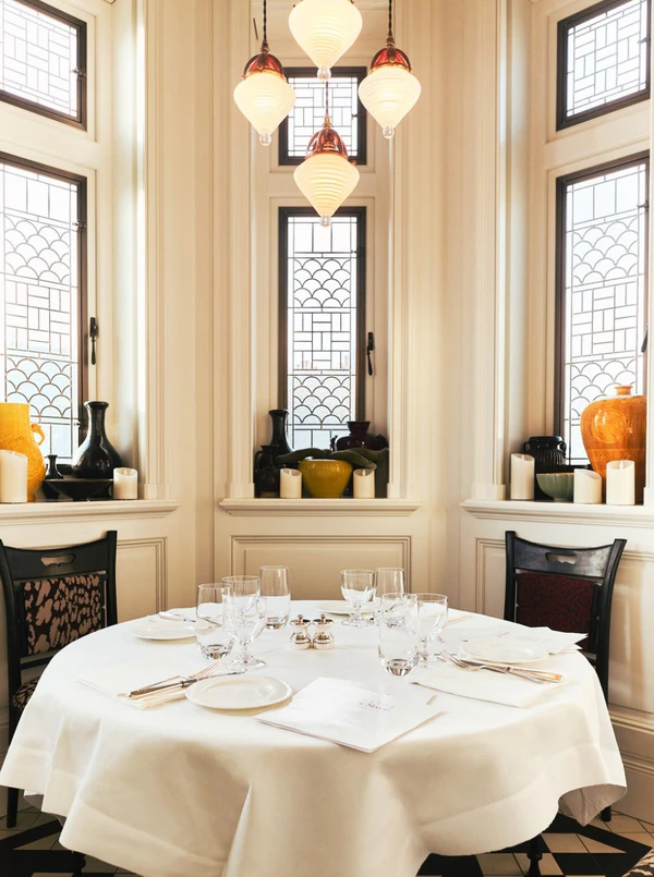 <a href="https://www.instagram.com/p/Db-Xsk4FcnA/?hl=en">At Sloane</a>