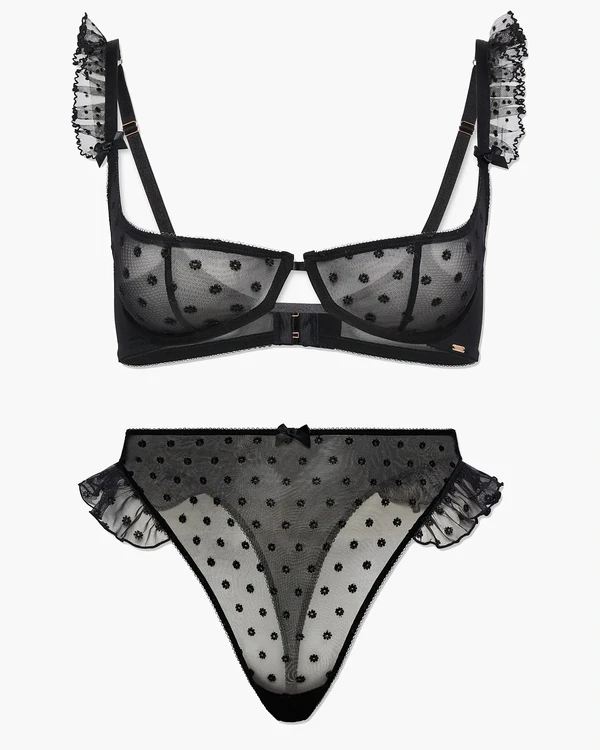 Lingerie Sets to Set the Mood for Valentine’s Day