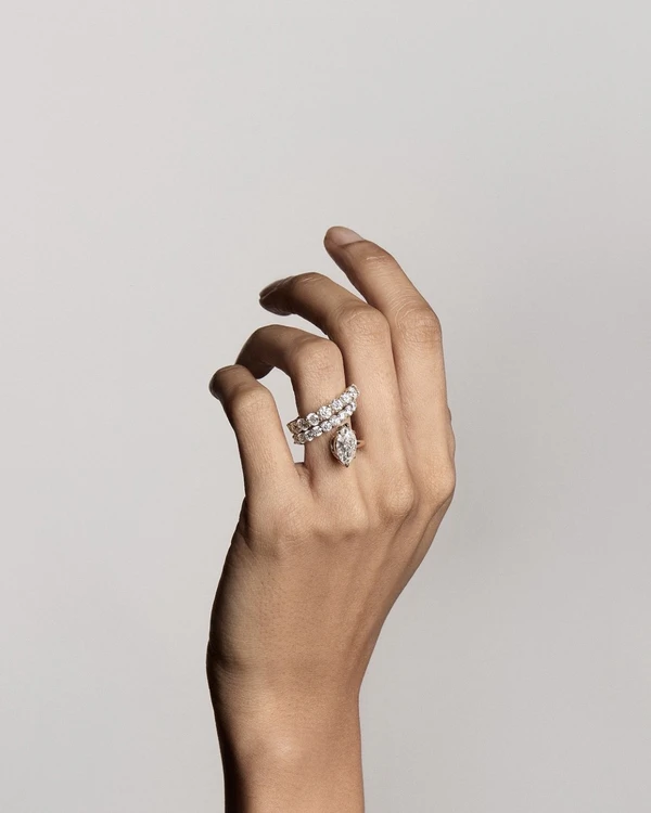 30 Expert Tips for Diamond Engagement & Wedding Ring Shopping
