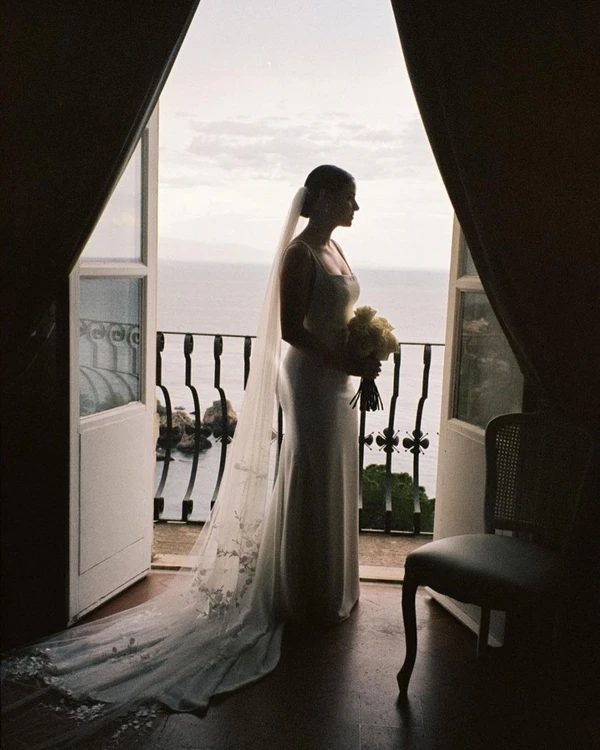 How to Choose a Wedding Photographer Who Fits Your Tastes & Needs?