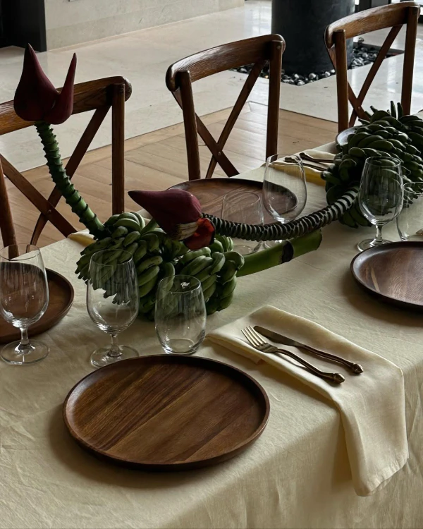 40 Place Settings Trends in 2025 to Transform Your Wedding Table