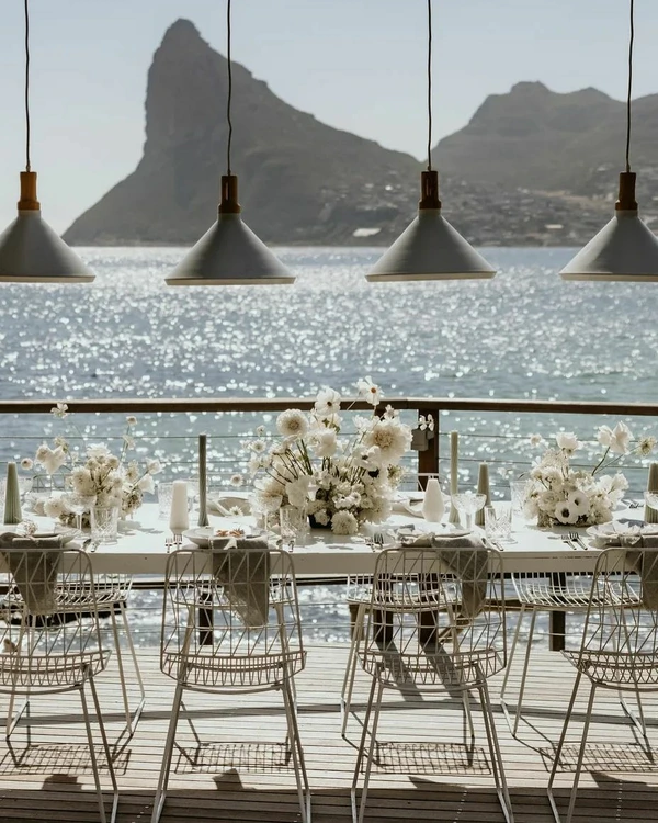 Micro-Weddings: Pros and Cons