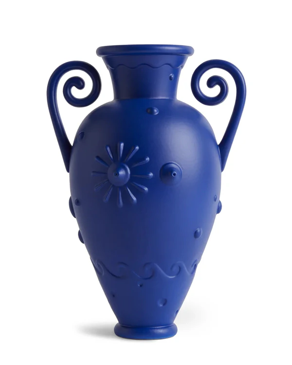 <a href="https://www.l-objet.com/products/pantheon-orpheus-amphora-diffuser-blue?utm_source=the-wed&utm_medium=digital-pr&utm_campaign=lobjet-wedding-gift-guide&utm_content=image-link">L'OBJET Pantheon Orpheus Amphora Vase, $425</a>