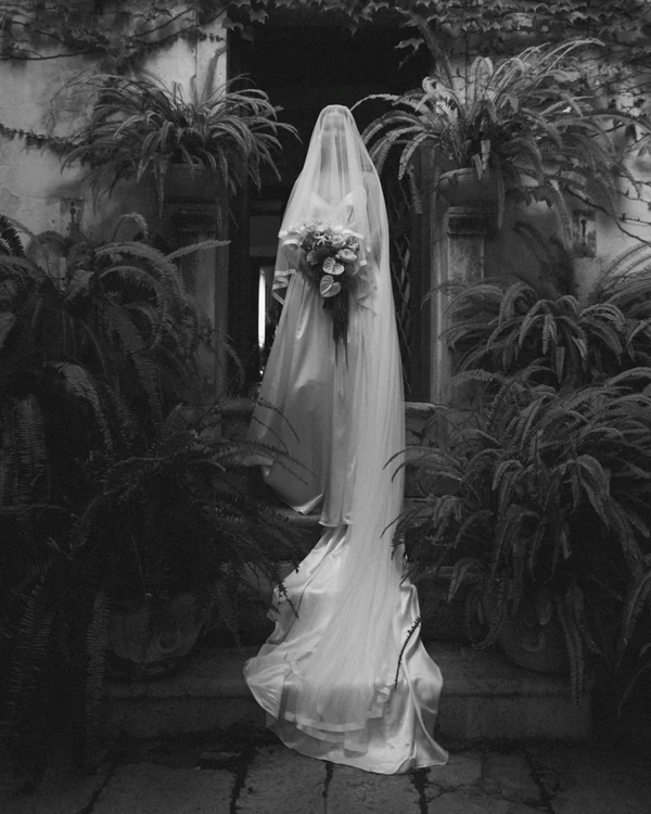 Photography: <a href="https://ca.pinterest.com/pin/877990889852174762/">FotoGems</a>