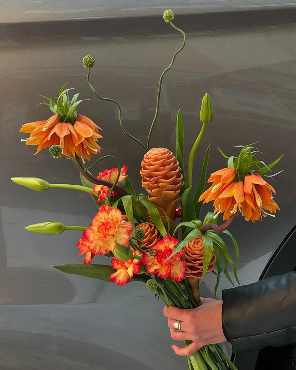 <a href="https://www.instagram.com/p/DGxZ0VitnWk/?img_index=4">Mutabor Flower Service</a>