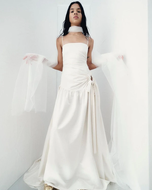Trend: Neck Scarf Bridal