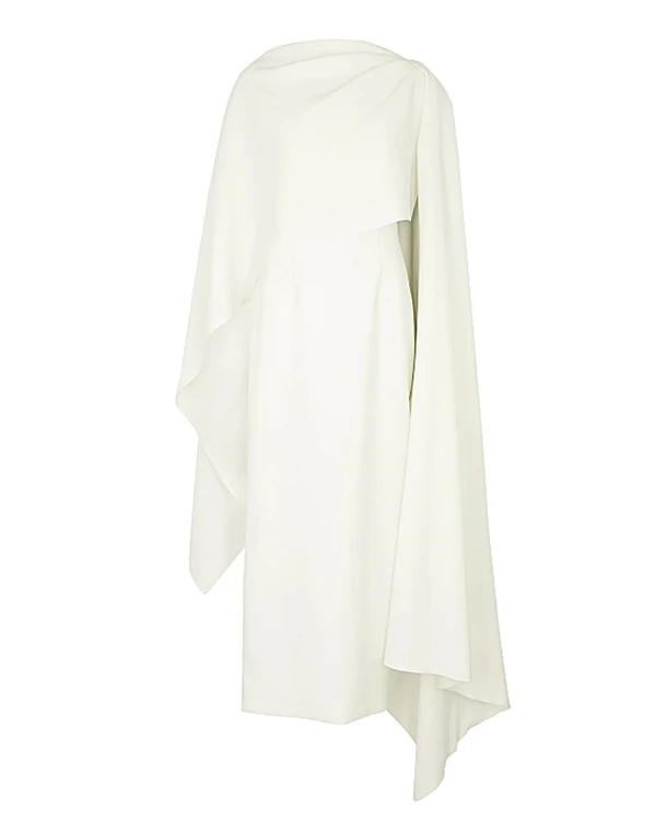14 Stunning Dresses to Inspire Winter Brides