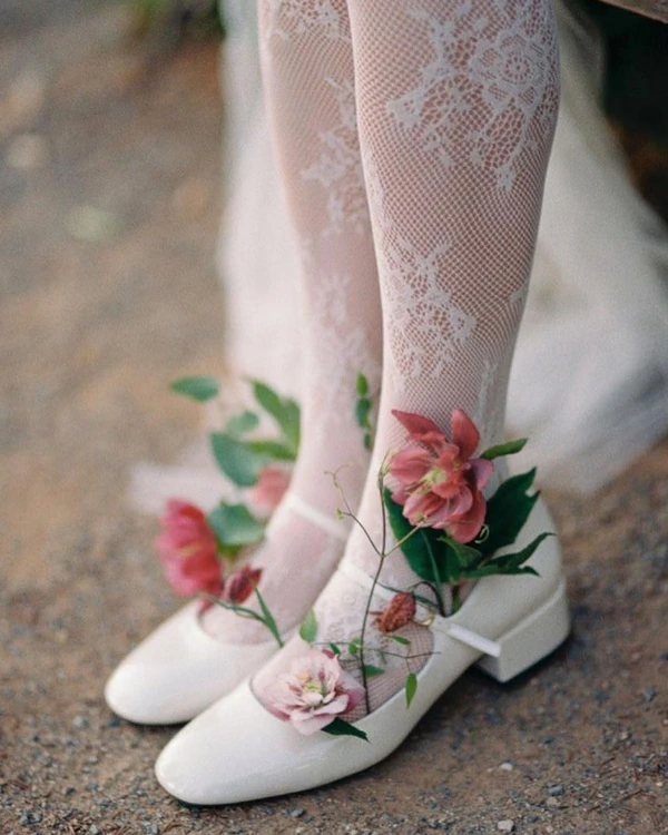 How to Choose a Wedding Photographer Who Fits Your Tastes & Needs?