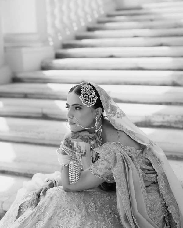 Photography: <a href="https://www.instagram.com/milighosh/p/DUHwntNEUmm/?hl=en">Mili Ghosh</a>