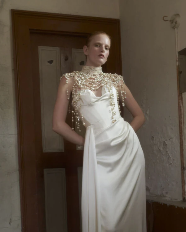 Modern Pearls: An Edit of the Chicest Accessories for the Fashion Bride