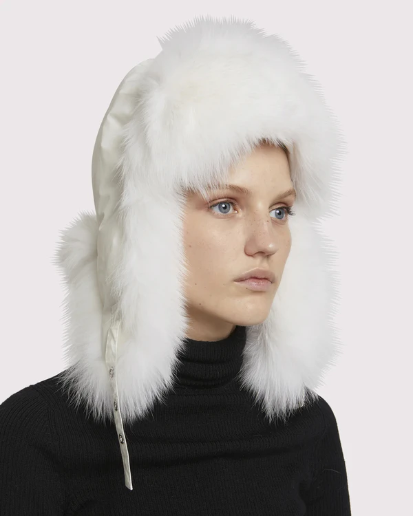 14 Trendy Winter Hats