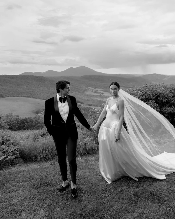 <a href="https://www.instagram.com/monteverdi_tuscany">Monteverdi</a>, Photography: <a href="https://www.instagram.com/matthewhanlon/p/DV83ZTvlPZi/">Matthew Hanlon</a>