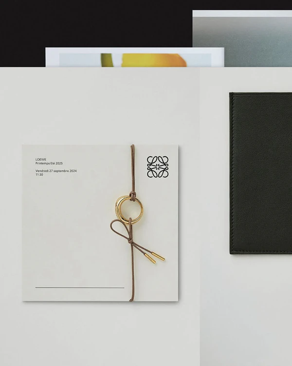 30 Creative Fashion Show Invitations to Inspire Your Wedding Stationery