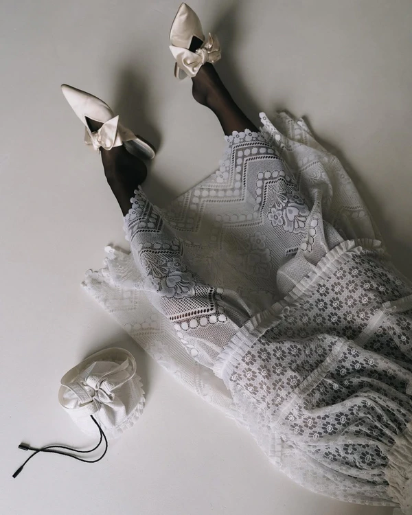 Photography: <a href="https://www.instagram.com/p/C38GgFOtbVK/">Kristina Kelasova</a>