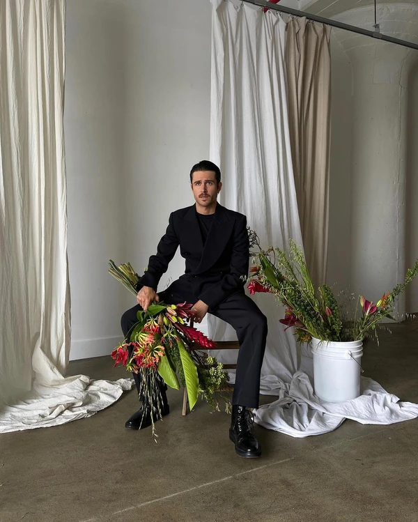 10 Menswear Influencers for Effortlessly Cool Groom Style
