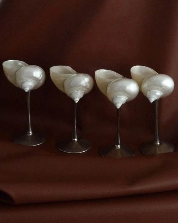 20 Artisanal Glassware Ideas to Inspire Your Tablescape