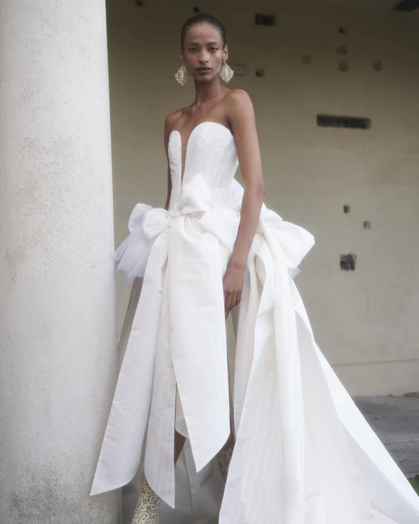 The Chicest Trends from the Fall '25 Bridal Collections