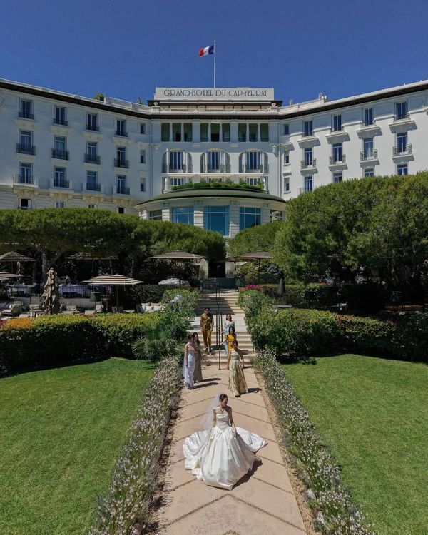 <a href="https://www.instagram.com/fscapferrat/">Grand-Hôtel du Cap-Ferrat</a>, Photography: <a href="https://www.instagram.com/p/DZKySComx_0/?img_index=11">Greg Finck</a>
