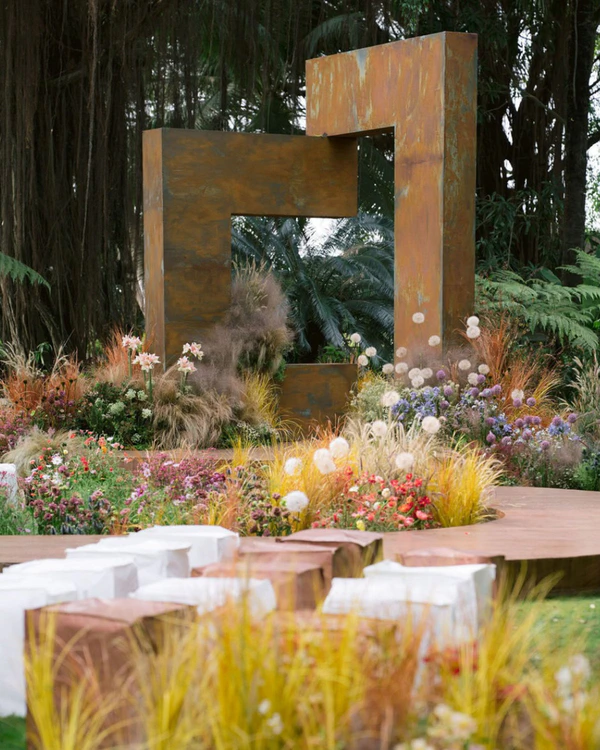 40 Creative Wedding Arch & Backdrop Ideas for an Unforgettable Ceremony