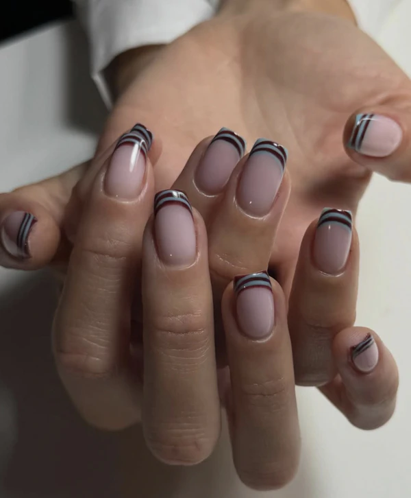 <a href="https://www.instagram.com/p/DSaGRQECIPq/?img_index=1">Chummy Nails</a>
