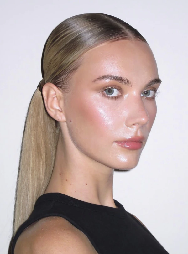 <a href="https://www.instagram.com/p/DcJSr-IFM4v/?img_index=1">Kristina Yakovleva</a>