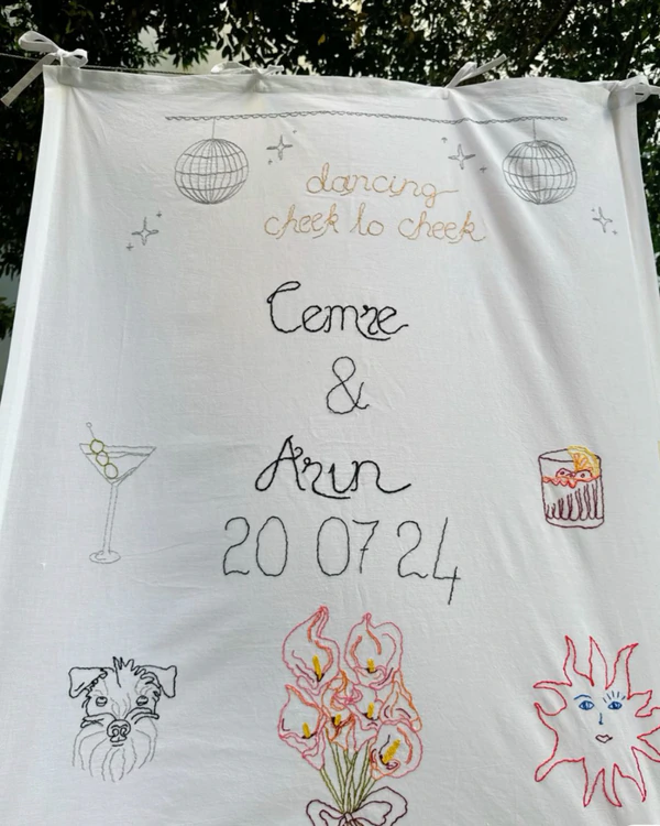 30 Unique Wedding Welcome Sign Ideas For a Stylish First Impression