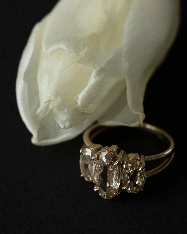 50 Iconic Vintage Engagement Ring Styles & Cuts