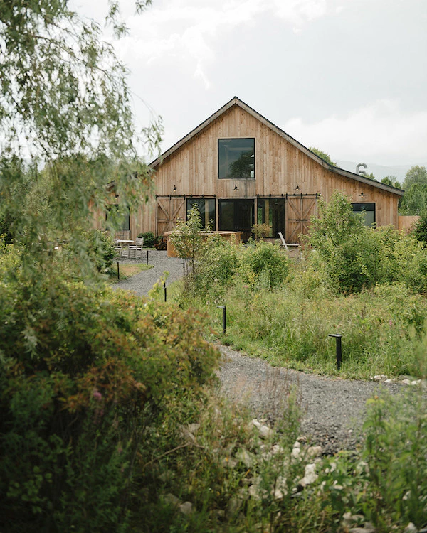An Effortlessly Chic Multi-Day Wedding in the New York Countryside