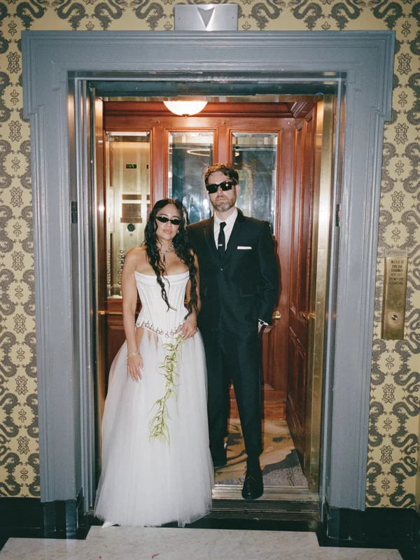 Photography: <a href="https://www.instagram.com/p/DRsZ-7ek9jr/?img_index=1">Weddings by Nato</a>