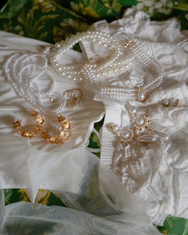 Petals & Lace