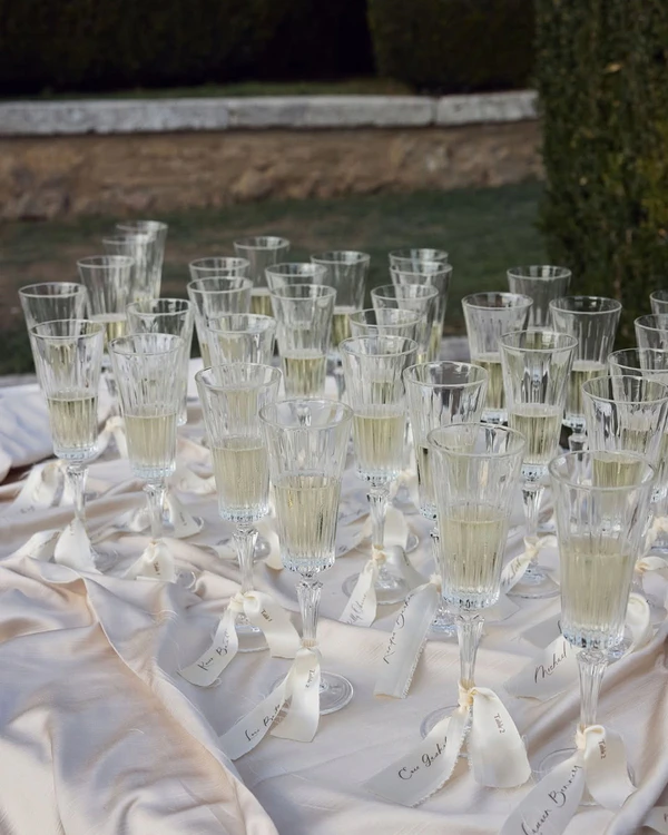 Is Asking Friends and Family to Help with Your Wedding a Good Idea?
