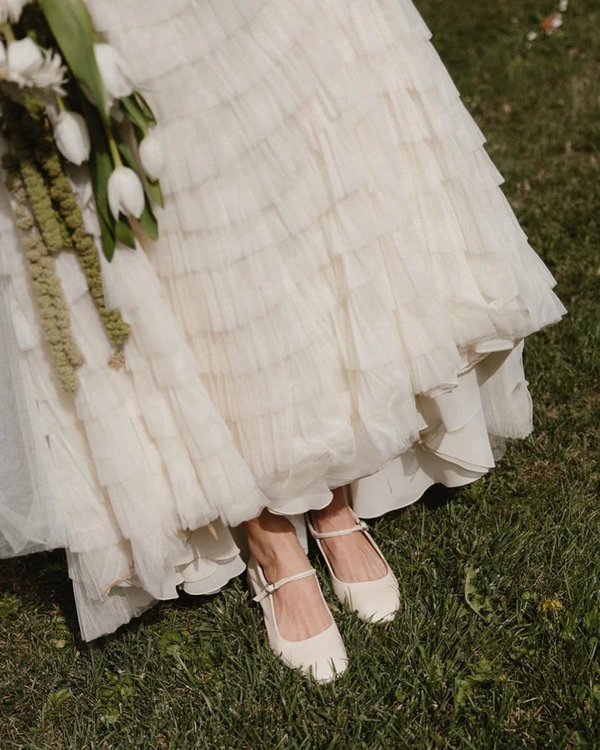 The Best and Most Auspicious Wedding Dates in 2027